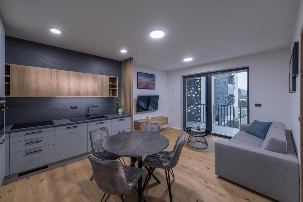 Apartmaji Harpf Slovenj Gradec Bagian luar foto